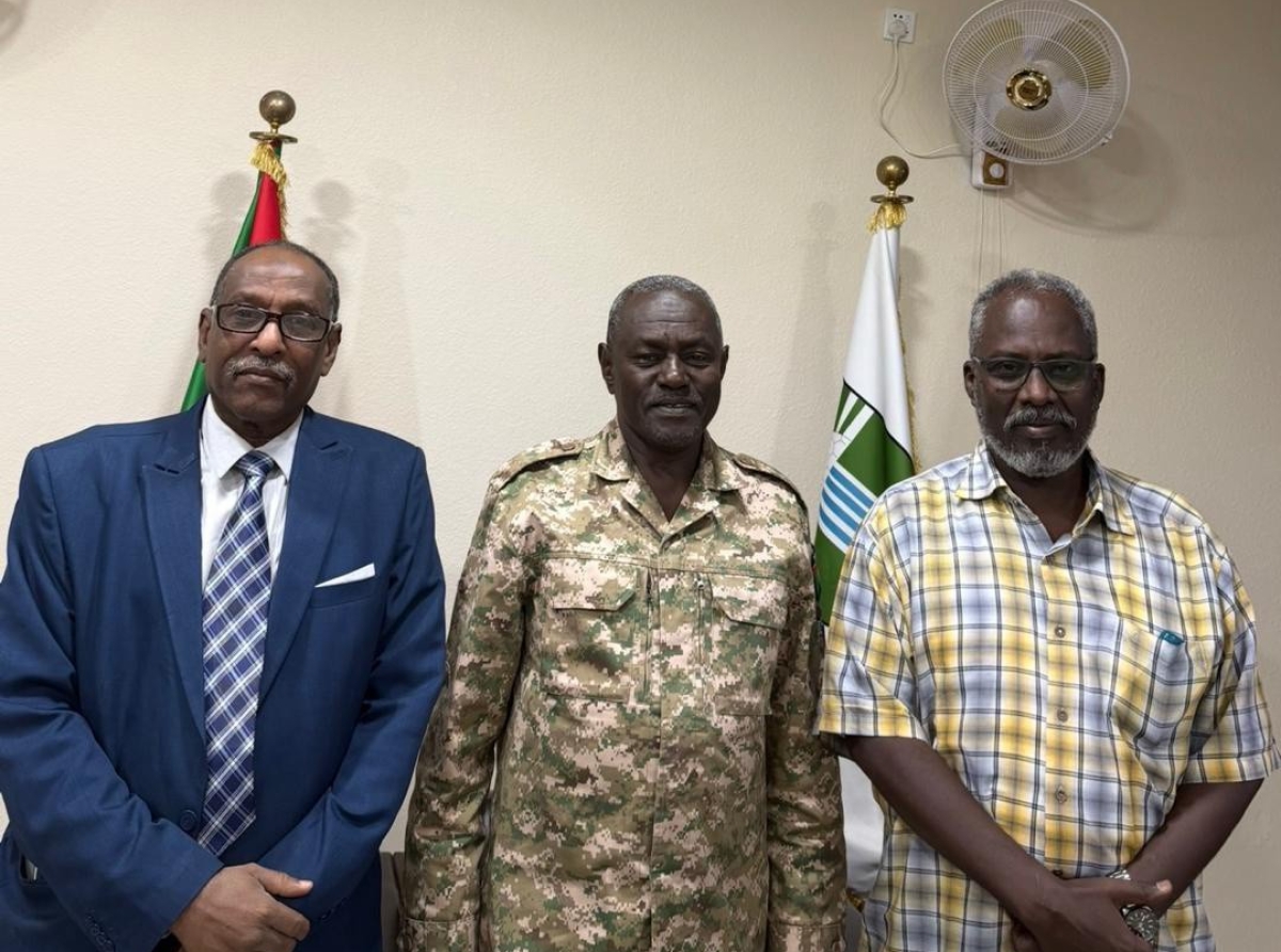 The university director meets with the governor of Khartoum and reviews the status of lighting at the university's various campuses